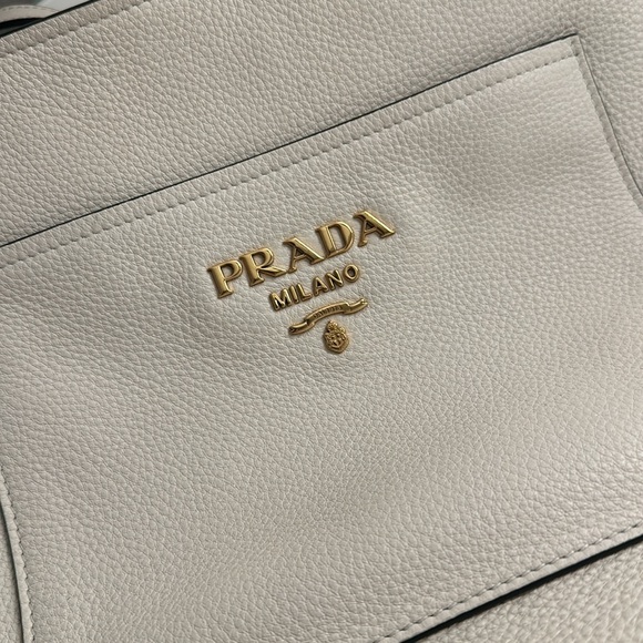 Authentic Prada Tote bag - Picture 2 of 13